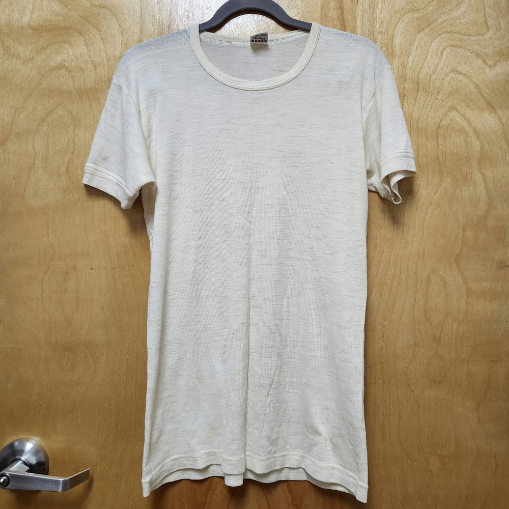 Not For Sale.    ze 7 Wool blend Base layer T-Shirt Unisex M/XL GUC